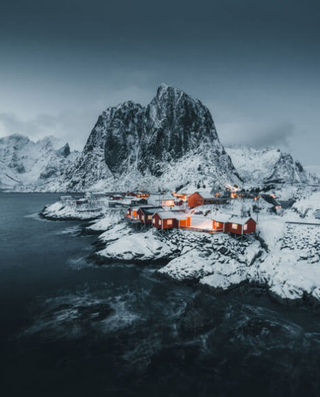 Lofoten Norway | © Luke Stackpoole