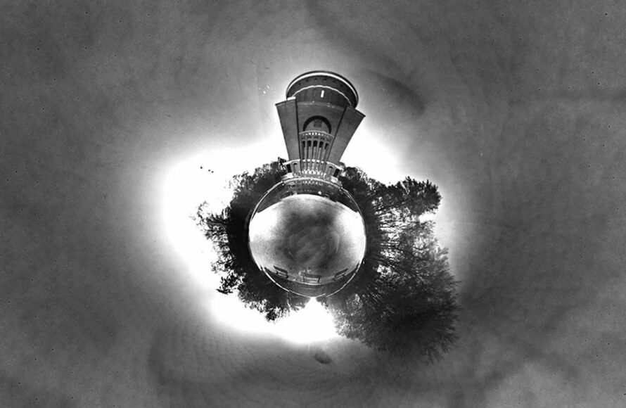 Little Planet Planetarium Hamburg fotografiert mit einer Lochkamera bzw. Camera Obscura von Obscurewelten.
