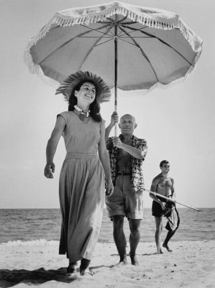 Robert Capa, Pablo Picasso and Françoise Gilot on the beach, Golfe-Juan, France 1948, © Robert Capa / Magnum Photos.