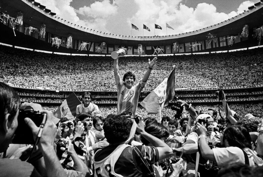 David Yarrow. Maradona Mexico, 1986. © David Yarrow / Courtesy of CAMERA WORK Gallery.