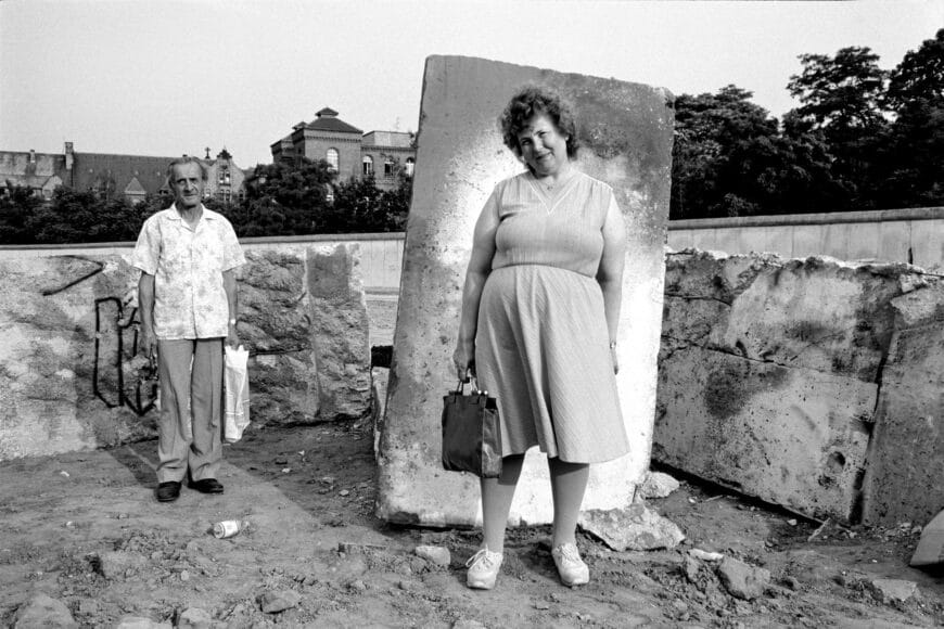 © Bettina Flitner/laif, Reportage aus dem Niemandsland, Grenzstreifen der Berliner Mauer, 1990 