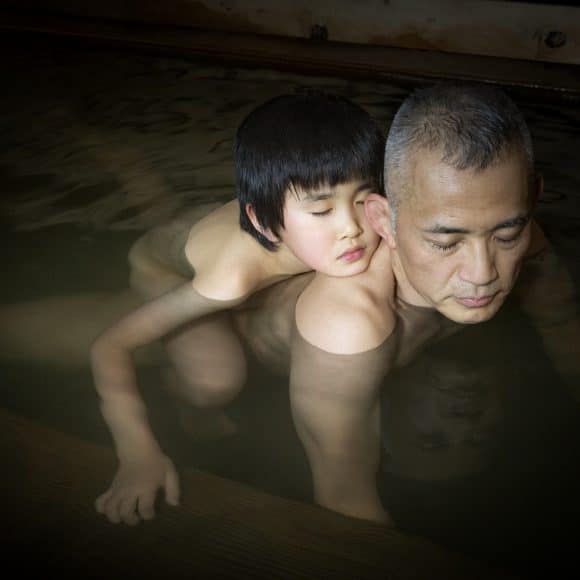 Takako Kido: Skinship (2012 – fortlaufend) / 3. Preis Beste Fotoserie 2022
VONOVIA AWARD FÜR FOTOGRAFIE
